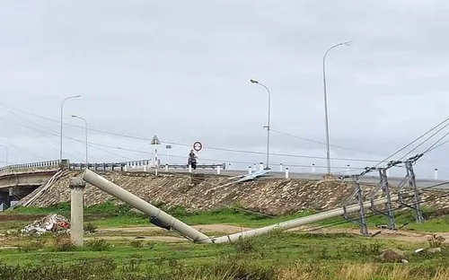 Bộ Xây dựng yêu cầu rà soát chất lượng cột điện