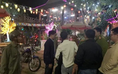 Một phóng viên bị côn đồ chém  nghi do báo tin liên quan đến gỗ lậu