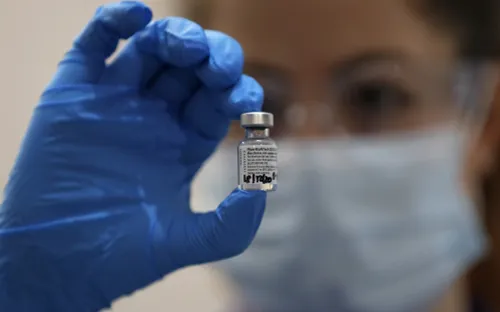 Đã có vaccine COVID-19 đầu tiên được WHO cấp phép