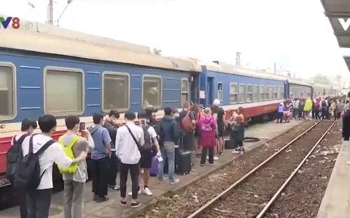 Giá vé tàu xe tăng sau Tết