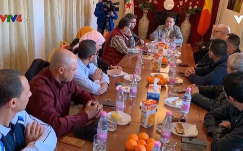 ĐSQ Việt Nam tại Algeria gặp mặt đại diện các liên đoàn và môn phái võ cổ truyền