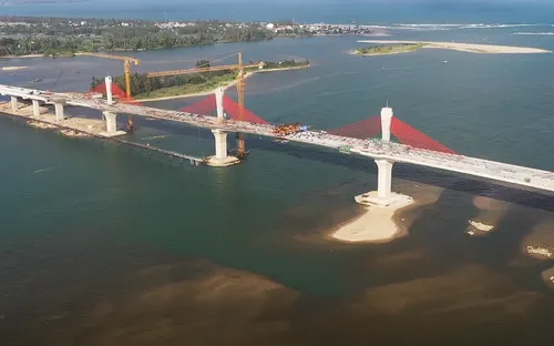 Quảng Ngãi đẩy nhanh tiến độ các công trình trọng điểm