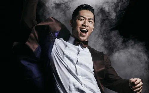 Akira đẹp hoàn hảo trên GQ tháng 3