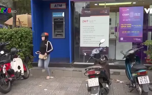 Ngân hàng khuyến khích giao dịch trực tuyến