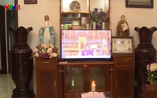 Giáo dân Hà Tĩnh đồng thuận không hành lễ đông người