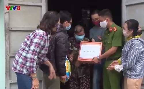 Chung tay hỗ trợ người nghèo khó khăn do ảnh hưởng dịch bệnh