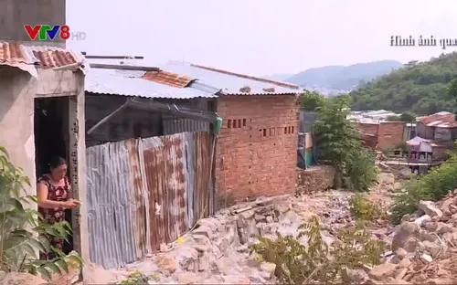 Nha Trang: khẩn trương tìm phương án di dời hàng trăm căn nhà khỏi điểm sạt lở