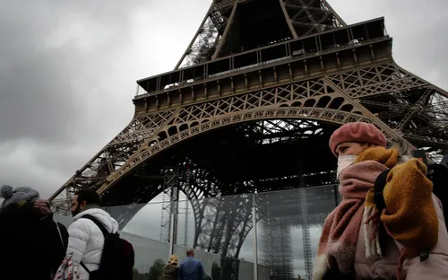 Pháp đặt hàng 2 tỷ khẩu trang