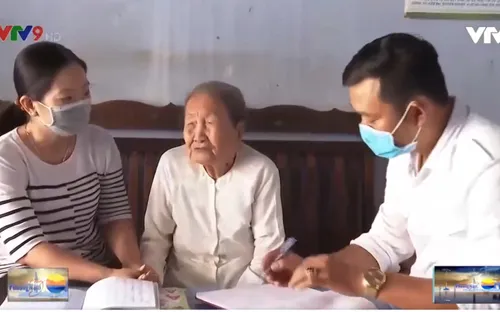 Cụ bà 93 tuổi ủng hộ 2 triệu đồng chống dịch bệnh Covid-19