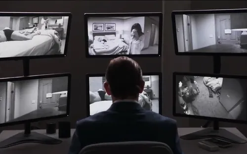 “The Night Clerk” tung trailer án mạng đầy bí ẩn