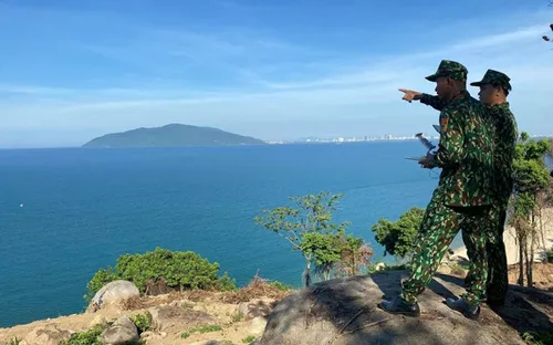 Dừng flycam trên rừng, triển khai truy bắt kẻ vượt ngục Triệu Quân Sự ở biển