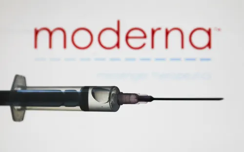 Châu Âu chính thức phê duyệt vaccine Moderna ngừa COVID-19