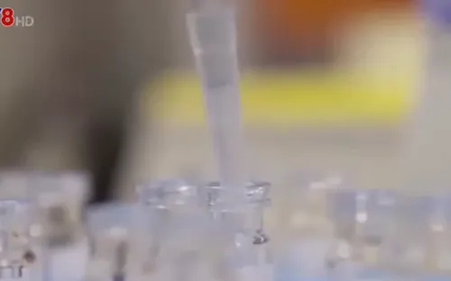 Vaccine phòng COVID-19 của công ty Moderna (Mỹ) vào giai đoạn thử nghiệm cuối cùng ở người