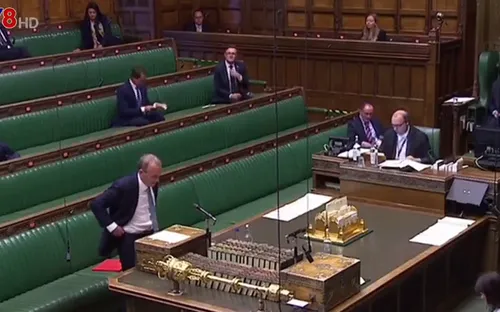 Anh chính thức đình chỉ thỏa thuận dẫn độ với Hong Kong (Trung Quốc)