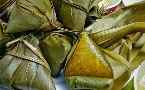 Bánh ú nước tro đậm đà hương vị quê hương