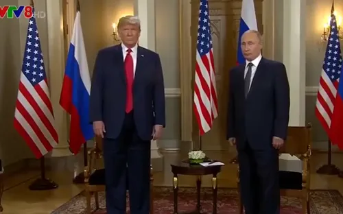 Tổng thống Mỹ Donald Trump điện đàm với Tổng thống Nga Putin