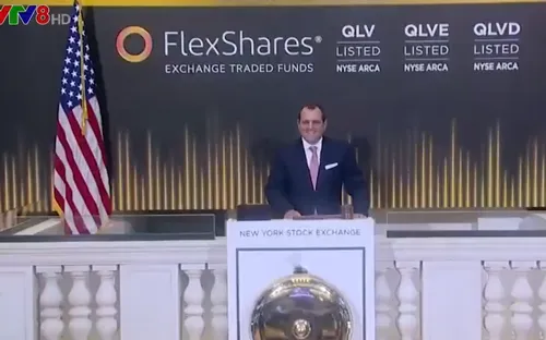 Thất nghiệp tăng cao, chứng khoán Mỹ lao dốc