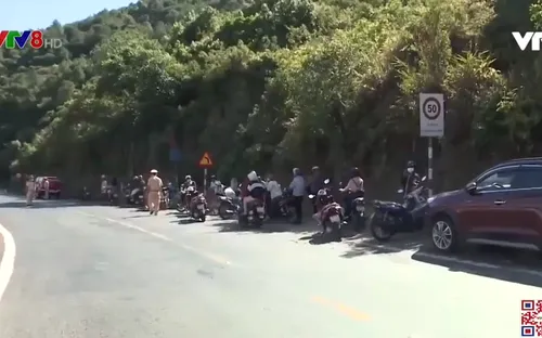 Nguy cơ bùng phát dịch bệnh từ các phương tiện vượt đèo Hải Vân