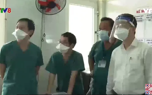 Lãnh đạo TP Đà Nẵng kiểm tra tình hình điều trị bệnh nhân Covid-19