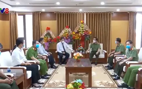 Lãnh đạo Đà Nẵng thăm, động viên lực lượng công an