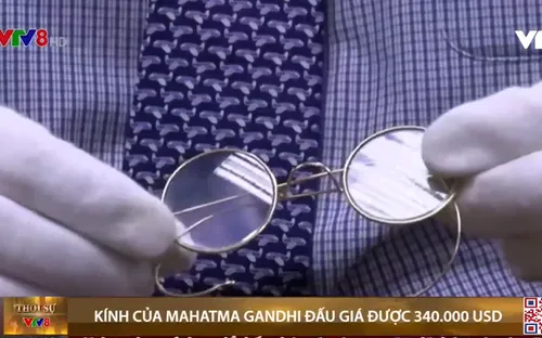 Đấu giá kính mạ vàng của lãnh tụ Ấn Độ-Mahatma Gandhi