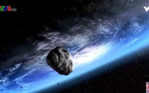 Một thiên thạch sắp bay ngang trái đất