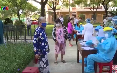 Đà Nẵng xét nghiệm hộ dân toàn thành phố