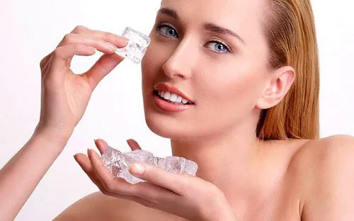 7 công dụng làm đẹp da tuyệt vời của đá lạnh