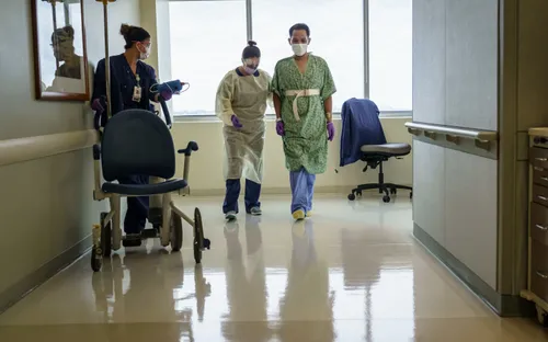 Mỹ phát hiện ca đầu tiên mắc biến thể từ Nam Phi