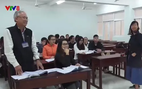 Sinh viên ở tuổi 63