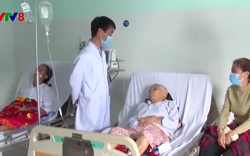 Trời lạnh kéo dài, nhiều bệnh nhân ở Kon Tum  nhập viện