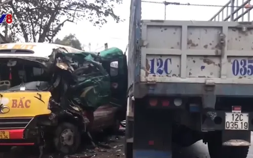 Nghệ An: Tai nạn giao thông khiến nhiều người bị thương
