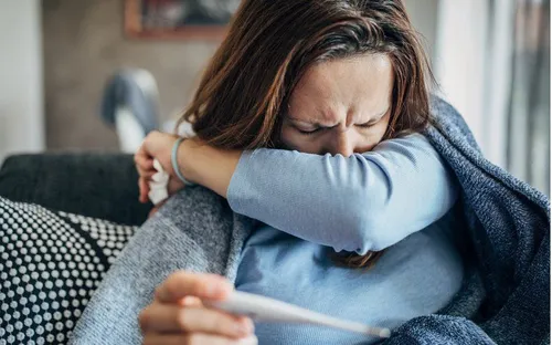 Khác biệt trong triệu chứng nhiễm biến chủng virus SARS-CoV-2 mới