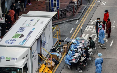 Hong Kong (Trung Quốc) xét nghiệm cho hơn 8.000 người trong các chung cư để truy vết