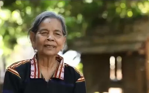 Nữ già làng một lòng vì nhân dân