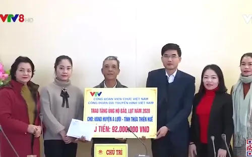 Công đoàn Đài THVN ủng hộ khắc phục thiên tai 3 tỉnh miền Trung