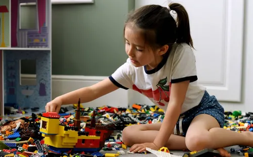 Lego xóa bỏ định kiến giới, không phân loại đồ chơi con trai/con gái
