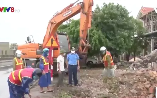 Quảng Bình tăng cường đảm bảo hành lang an toàn giao thông đường bộ