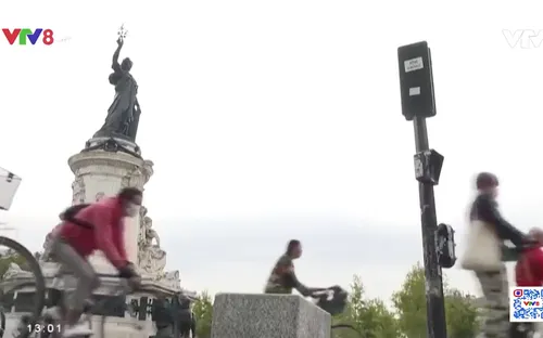 Paris thúc đẩy mục tiêu "Thủ đô xe đạp"