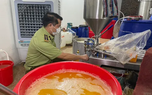 Hà Nội thực kiện kiểm tra, giám sát 962 cơ sở kinh doanh và sử dụng thuốc, mỹ phẩm