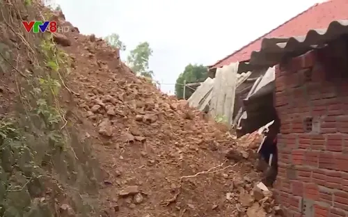 Quảng Ngãi: Sạt lở đe dọa nhiều hộ dân