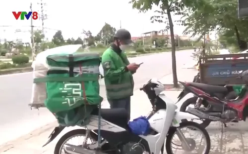 Siết chặt phòng chống dịch trong đội ngũ nhân viên giao hàng