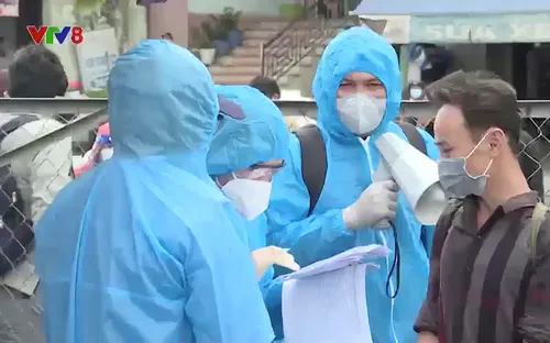 Xét nghiệm tất cả người đến Phú Yên