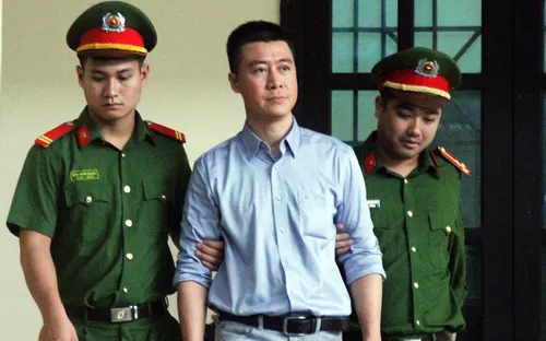 Hủy các quyết định giảm án tù với Phan Sào Nam