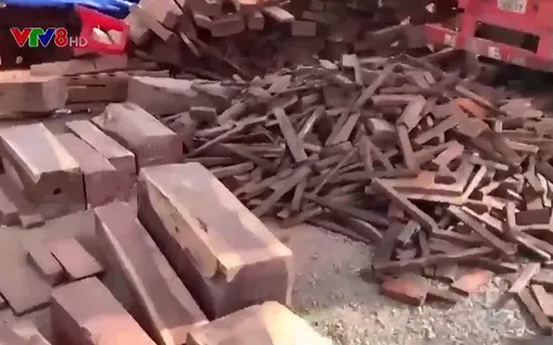 Quảng Trị: Khởi tố vụ buôn lậu gỗ ở Cửa khẩu quốc tế La Lay