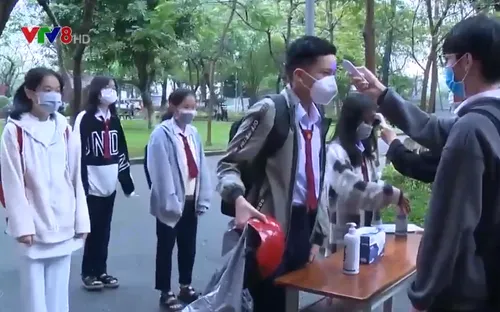 Thừa Thiên - Huế: Học sinh THPT chính thức đến trường