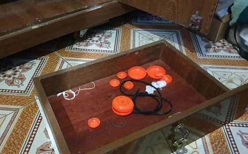 Trộm bẻ khóa vào nhà, lấy 8 cây vàng trong ít phút