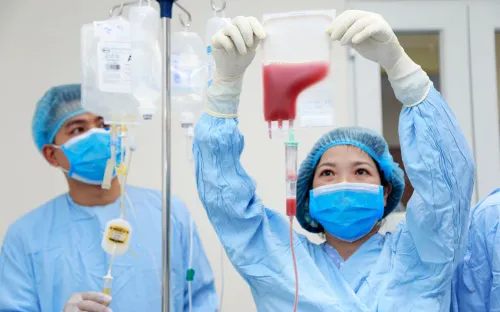 Bệnh nhi tan máu bẩm sinh đầu tiên được ghép tế bào gốc nửa hòa hợp
