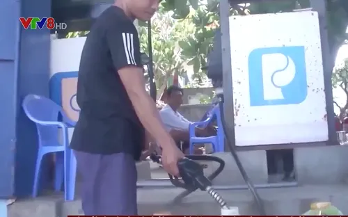 Người dân đảo Lý Sơn đổ xô mua xăng dầu dự trữ