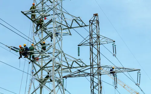 Đề xuất cho tư nhân đầu tư dự án truyền tải điện